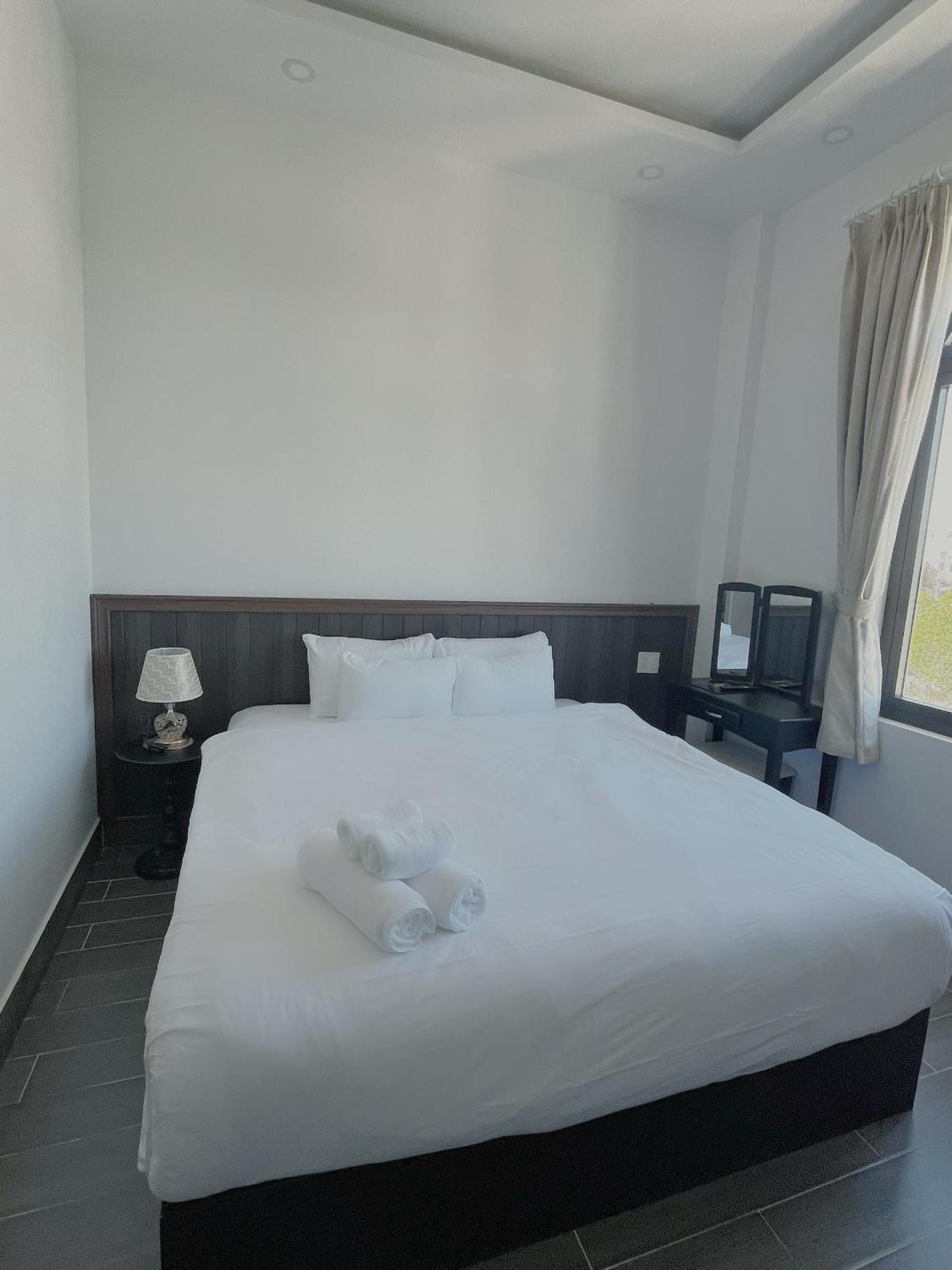 Olagi Hotel Да Лат Екстериор снимка