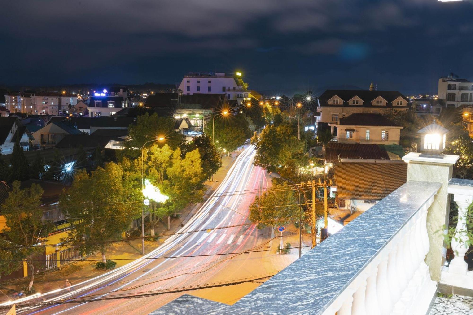 Olagi Hotel Да Лат Екстериор снимка